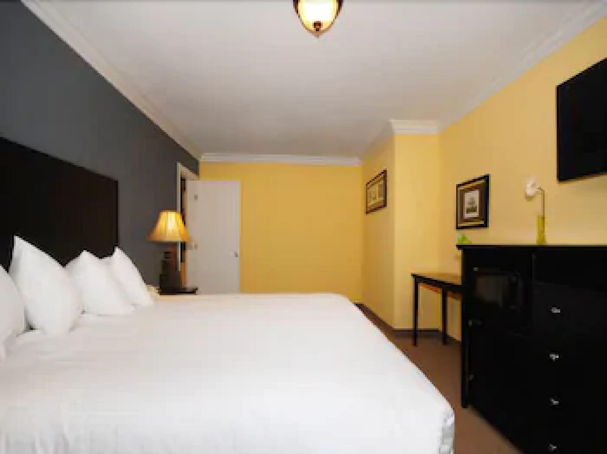 Solaire Inn & Suites Santa Maria  Camera foto